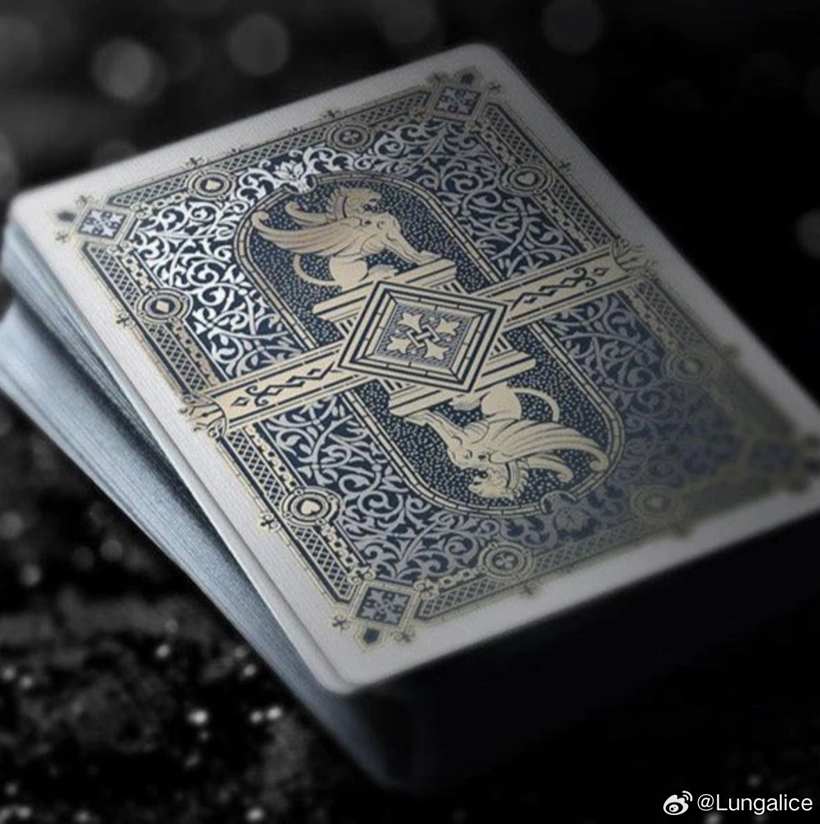 盘点十款！绿色扑克牌背面认牌技巧,推荐3个购买渠道