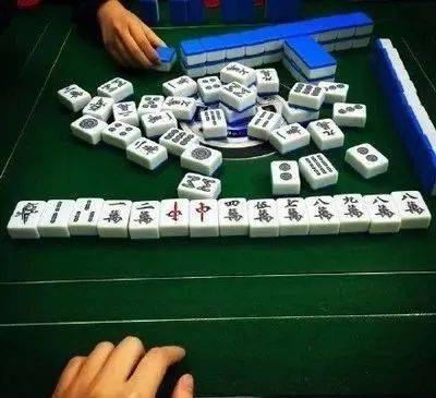 实测分享“麻将有人一月输二万开挂软件可控制输赢!其实确实有挂的