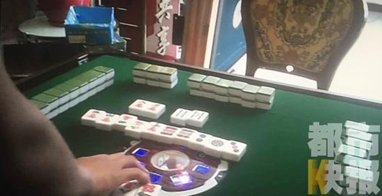 厉害了!巴蜀麻将开挂需要多少钱”其实确实有挂 