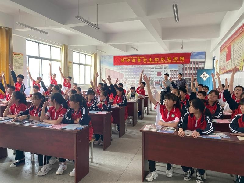详细说明“普通扑克斗牛设备!_《爱问知识人 使用说明》