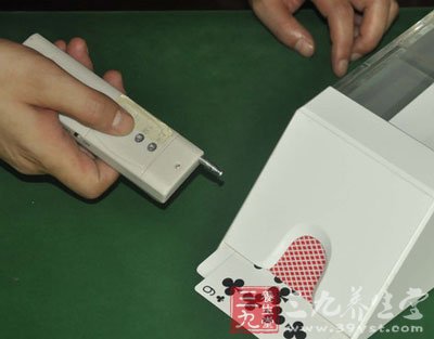 新教你‘‘款普通牌炸金花先进的仪器设备工具_《爱问知识人 使用说明》
