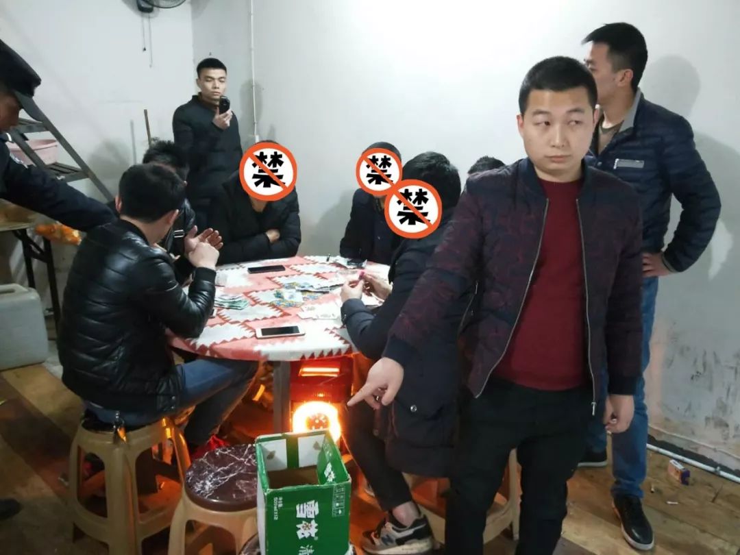 (2分钟介绍)“2018炸金花报牌器哪里有卖—详细解说+新浪科技