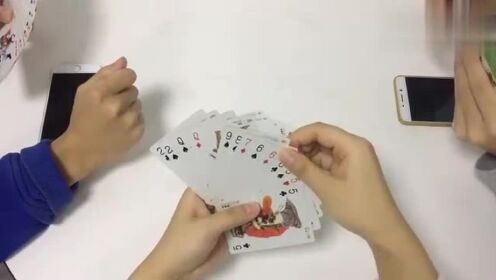 一分钟教你“普通扑克牌辅助器是不是真的有—详细解说+新浪科技