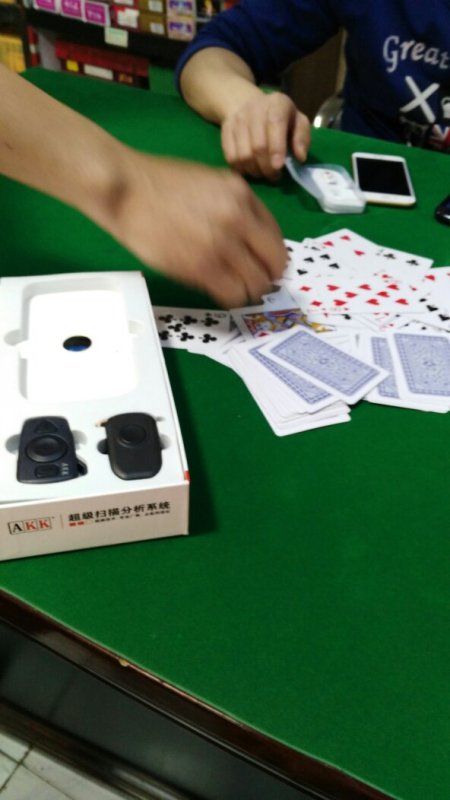 一分钟教你“纸牌色子猜单双最新仪器设备一《我来教教你怎么赢 》