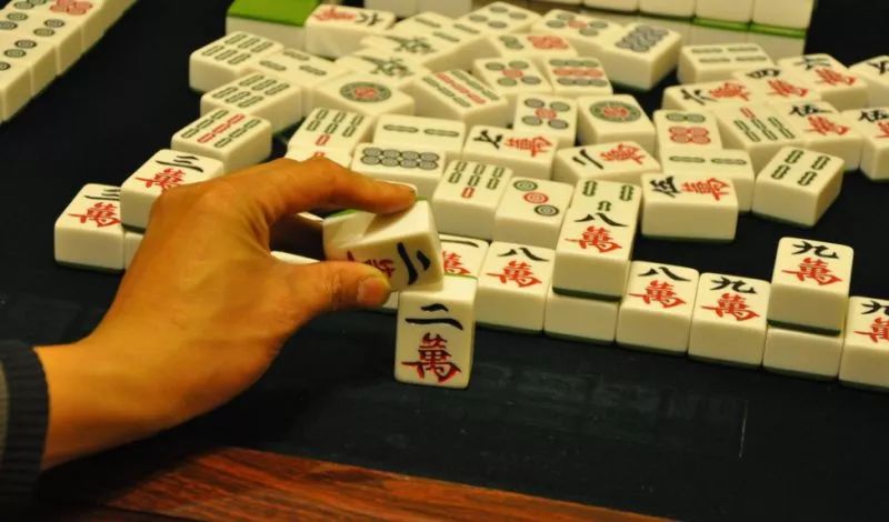 中至乐平麻将小程序技巧(揭秘小程序赢的秘诀)