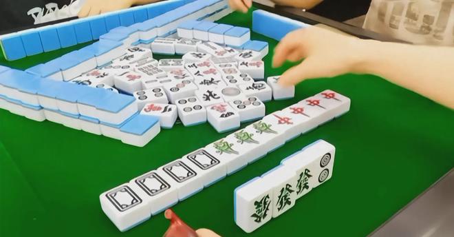 打哈儿麻将挂的使用方法(是不是有挂)
