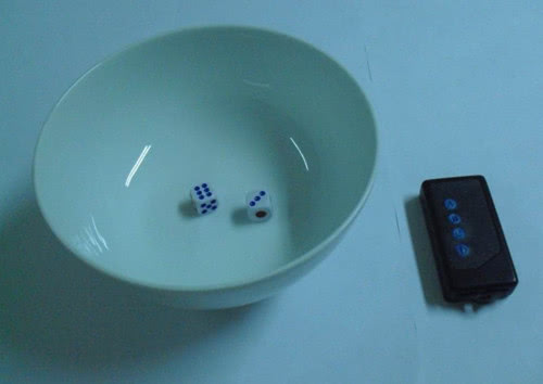 新教你‘‘怎样才能提前知道杯碗里的普通色子《详细教程 新浪科技》