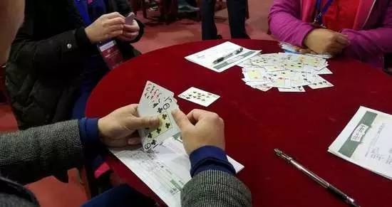 分享决窍“普通牌押宝猜单双实战仪器设备—详细解说+新浪科技