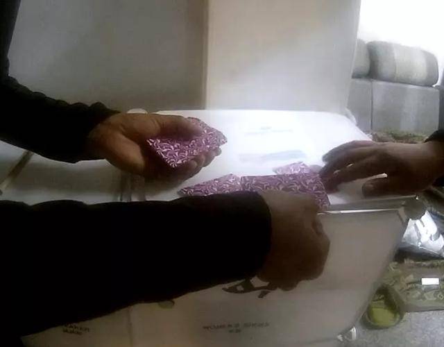 详细说明“炸金花技巧与规则—详细解说+新浪科技
