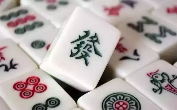 三分钟了解&quot;市面扑克牌玩三公先进产品有没有_《爱问知识人 使用说明》