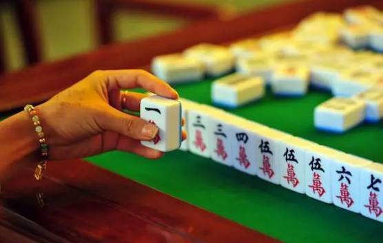 三分钟了解朋友安徽麻将有挂技巧辅助器(确实有挂吗)