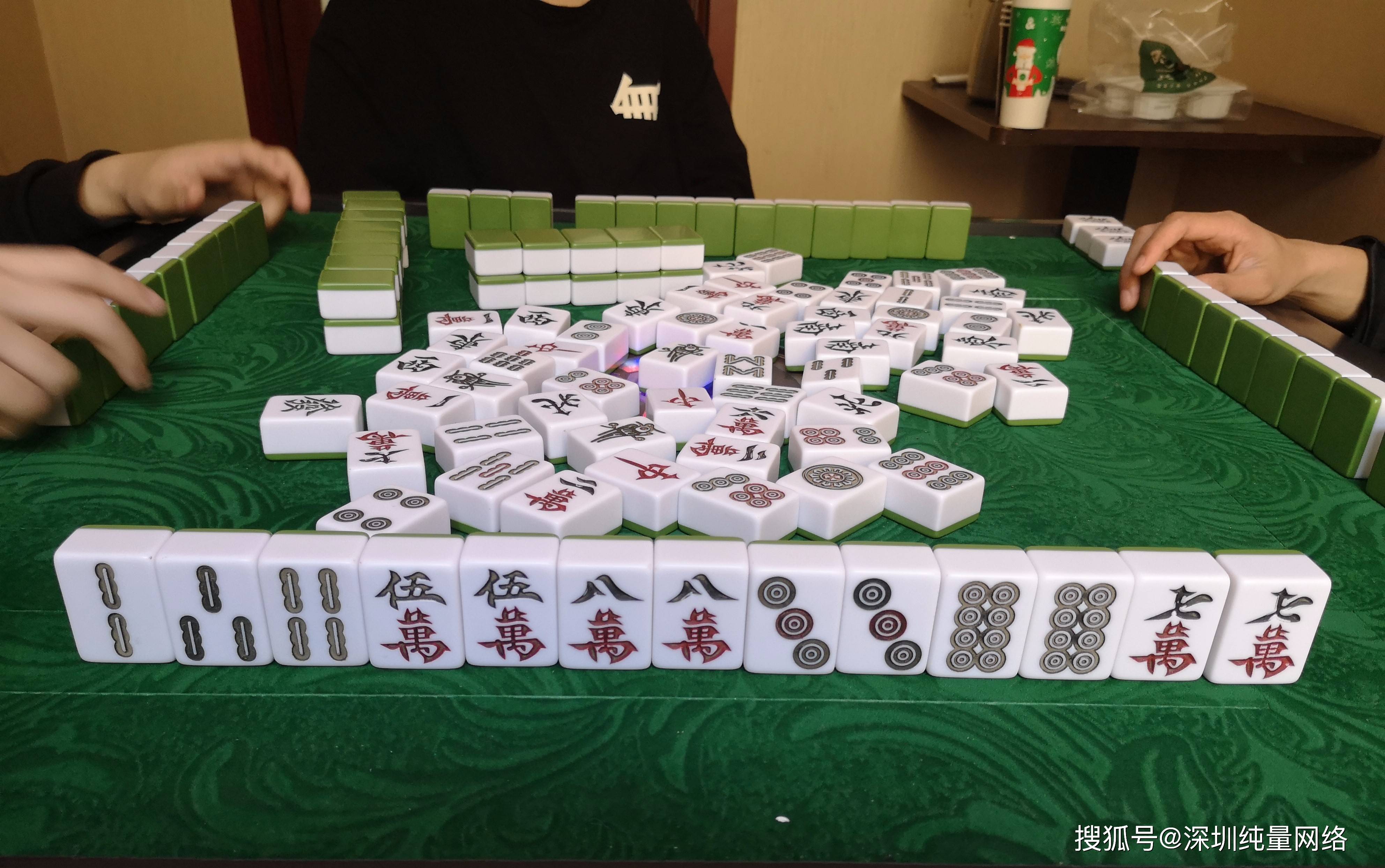 中至麻将小程序怎么发好牌(揭秘手机上胡牌神器)
