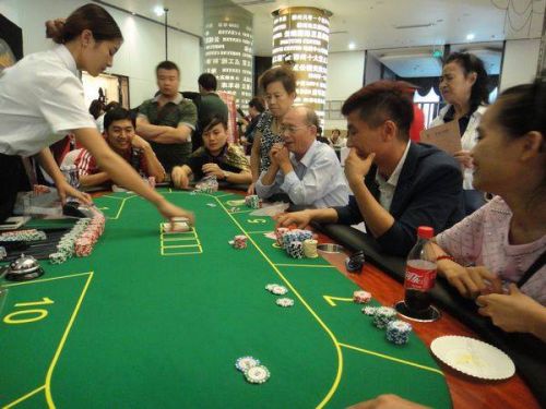 必看盘点揭秘!普通扑克打三公仪器多少钱_《爱问知识人 使用说明》